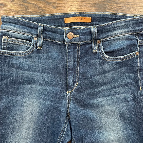 Like New Condition, Joes Jeans Cropped - Picture 2 of 6